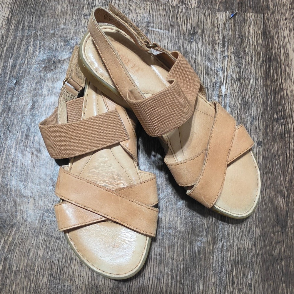 BORN Slingback Sandals Womens 7M Tan Leather Elastic Strappy Flat F45416